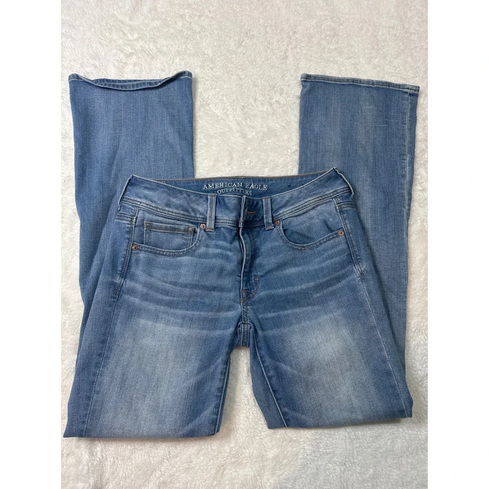 American Eagle Kick Boot Jeans Medium Wash Stretch Bootcut Denim Womens 6 - Picture 2 of 6